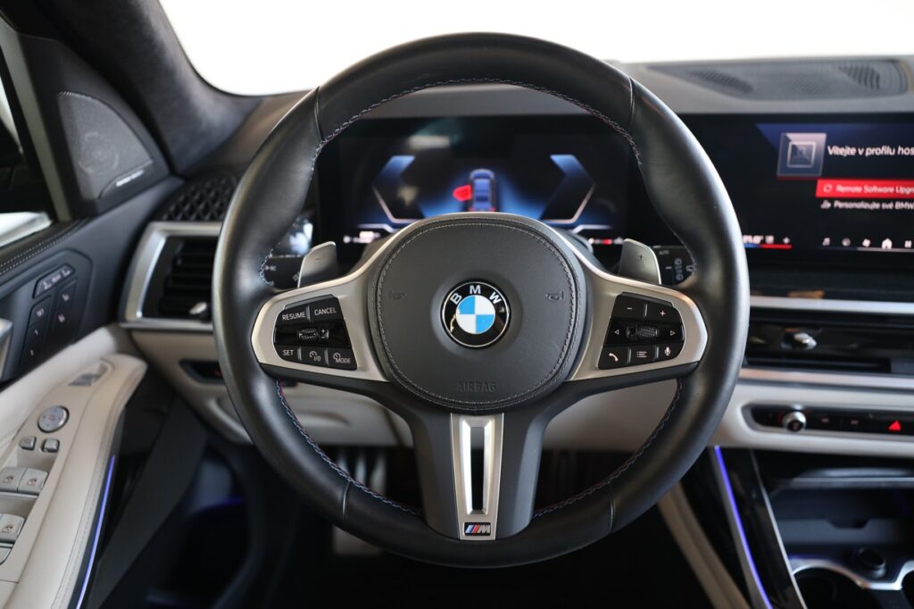 BMW X7 M60i xDrive