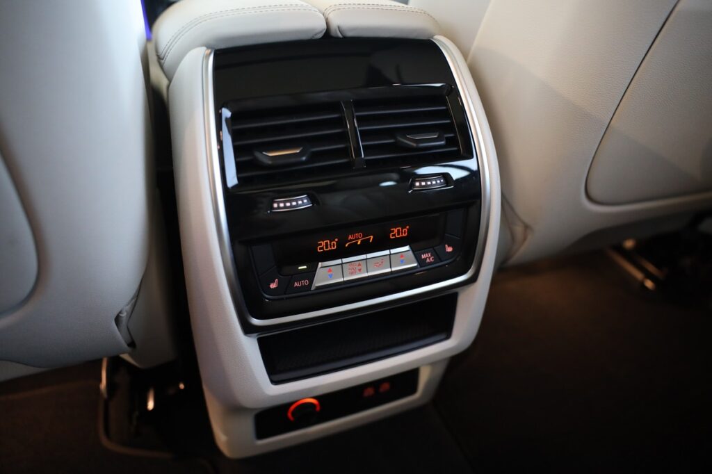 BMW X7 M60i xDrive