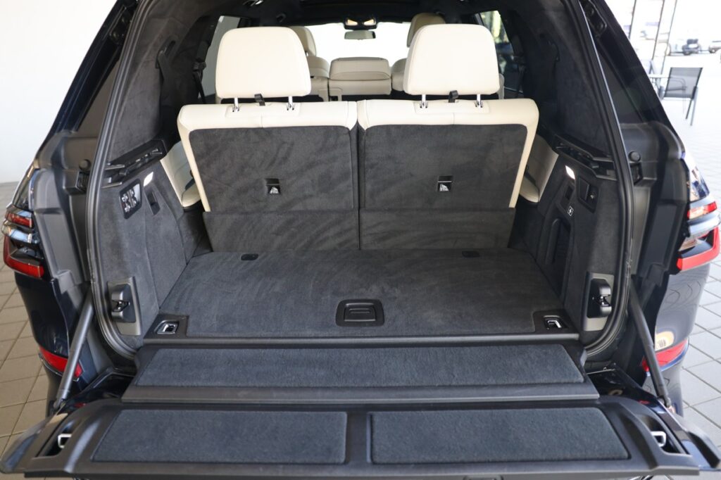BMW X7 M60i xDrive