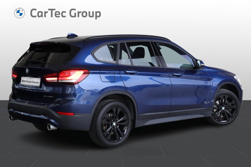 BMW X1 xDrive20i