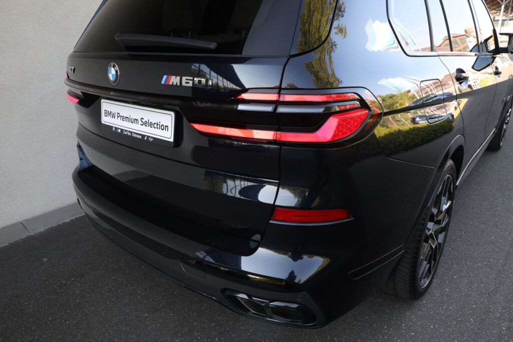 BMW X7 M60i xDrive