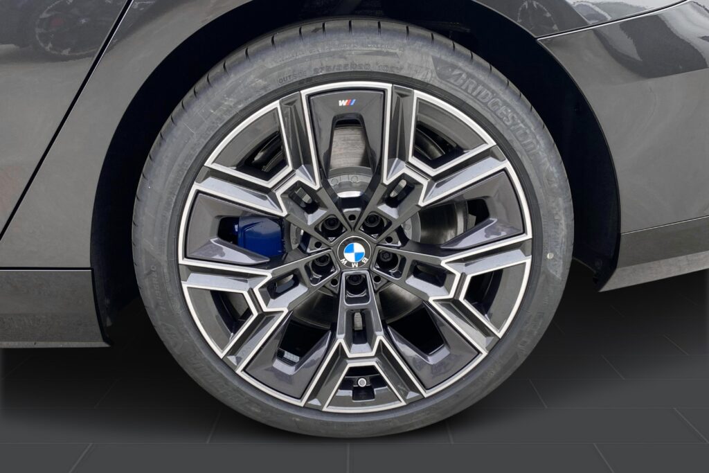 BMW 550e xDrive Touring