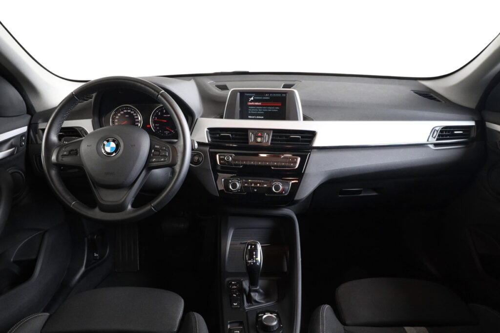 BMW X1 xDrive20i
