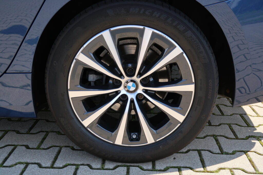 BMW 318i