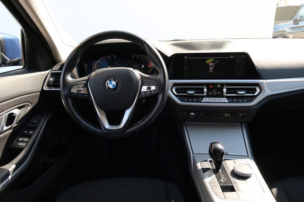 BMW 318i