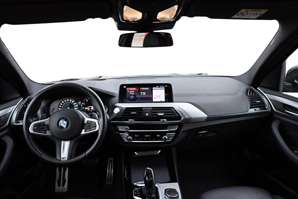 BMW X3 xDrive30i
