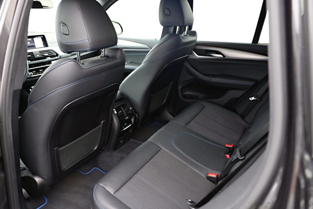BMW X3 xDrive30i