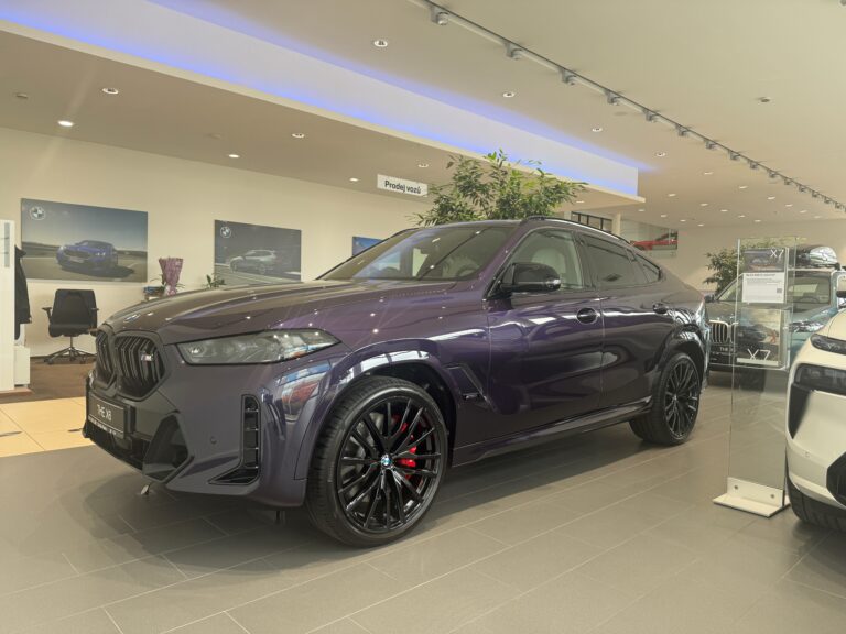 BMW X6 M60i