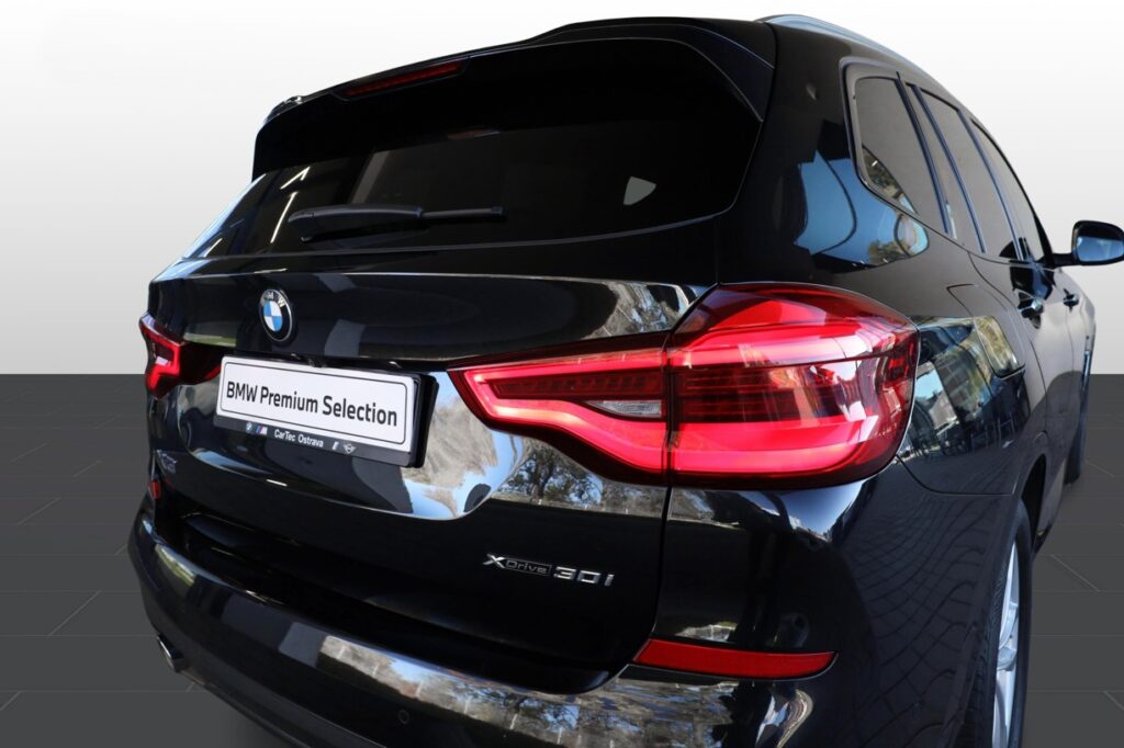 BMW X3 xDrive30i