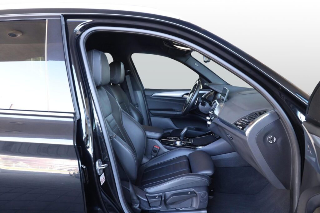 BMW X3 xDrive30i