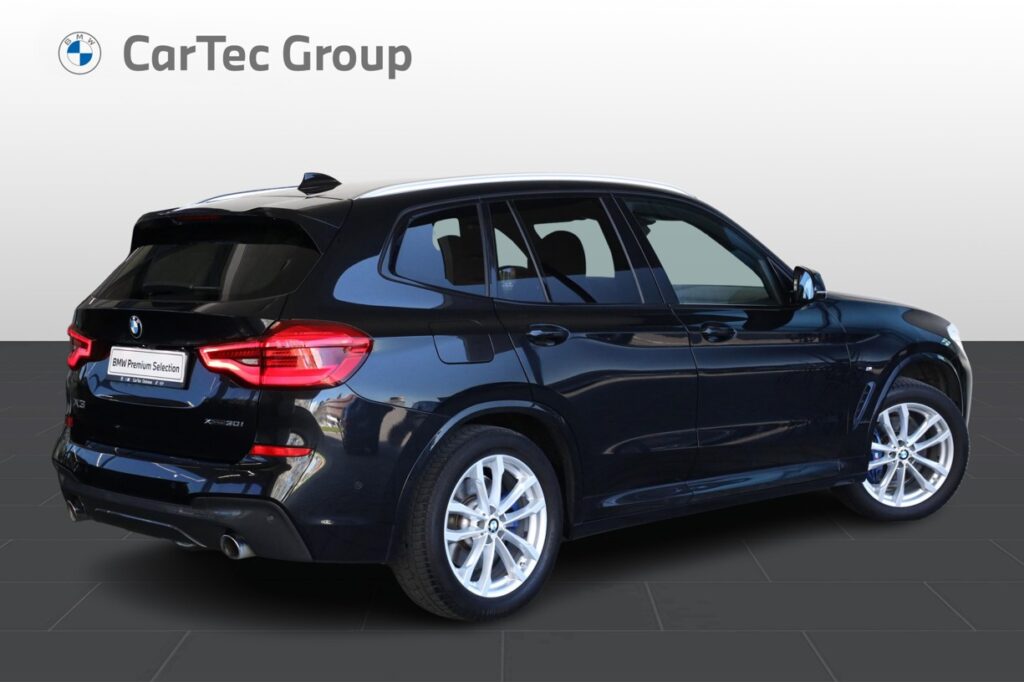 BMW X3 xDrive30i
