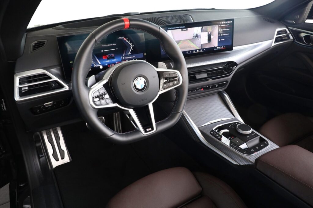 BMW M440i xDrive Convertible