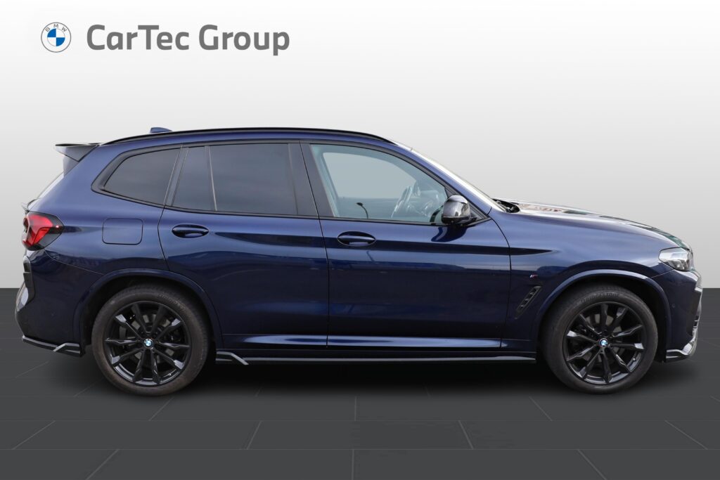 BMW X3 xDrive20i RHD