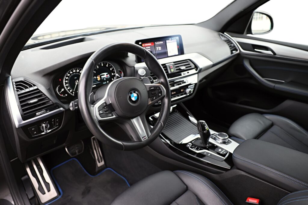 BMW X3 xDrive30i