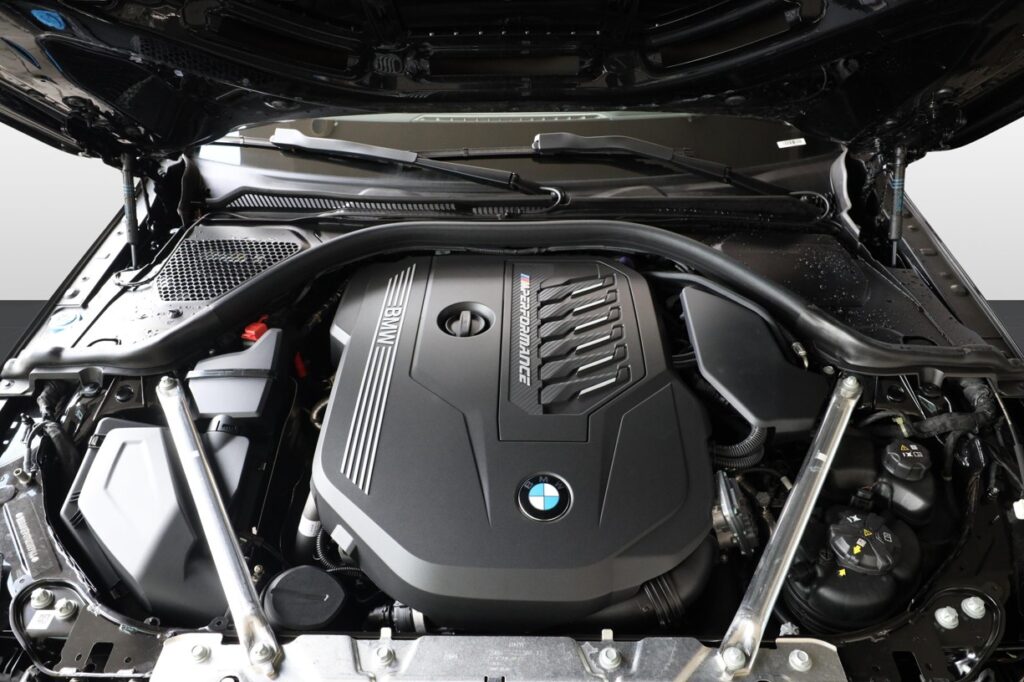 BMW M440i xDrive Convertible