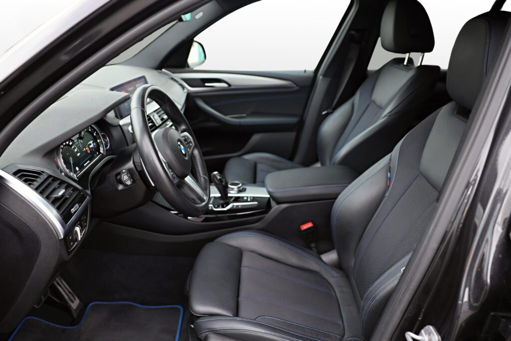 BMW X3 xDrive30i