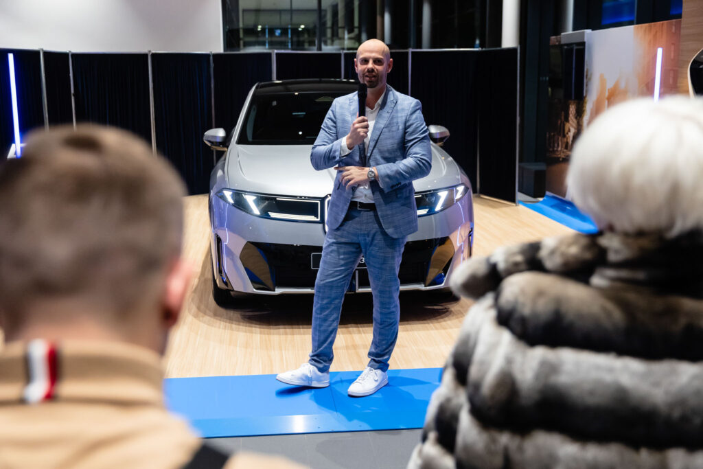 Closed room iX3 | 2025 | Praha