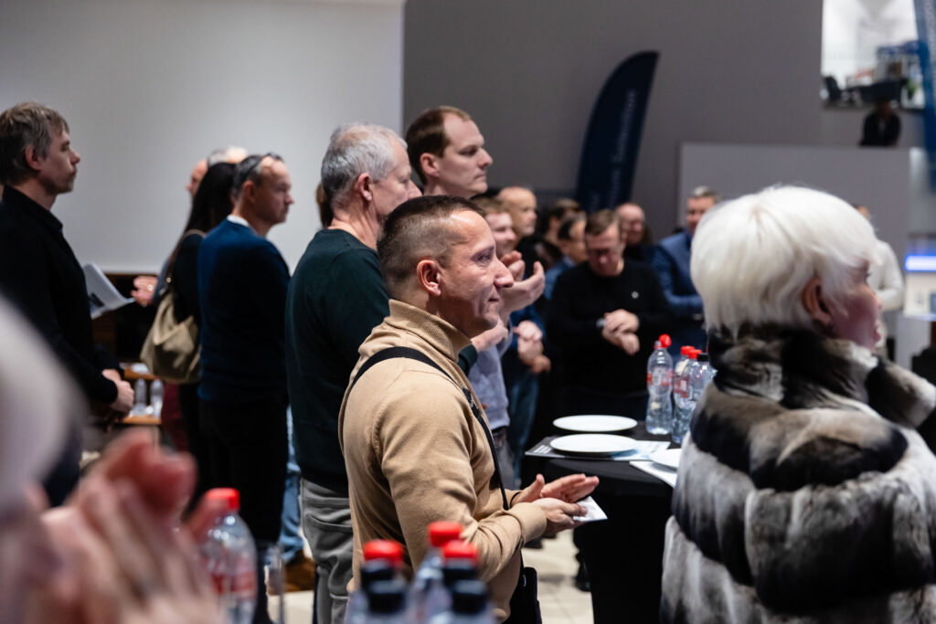 Closed room iX3 | 2025 | Praha