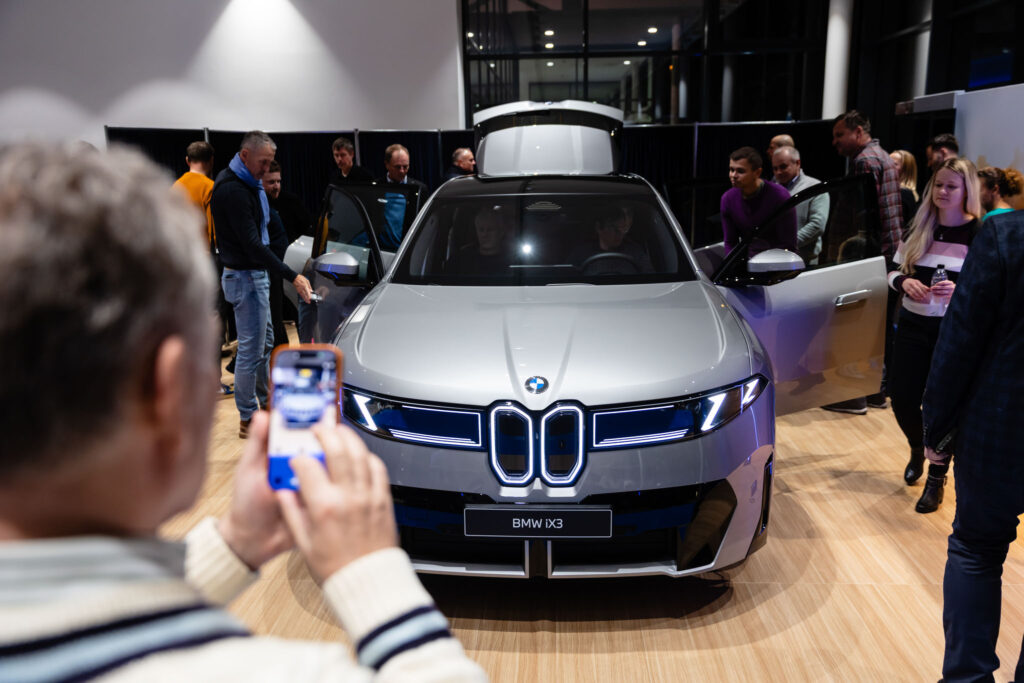 Closed room iX3 | 2025 | Praha