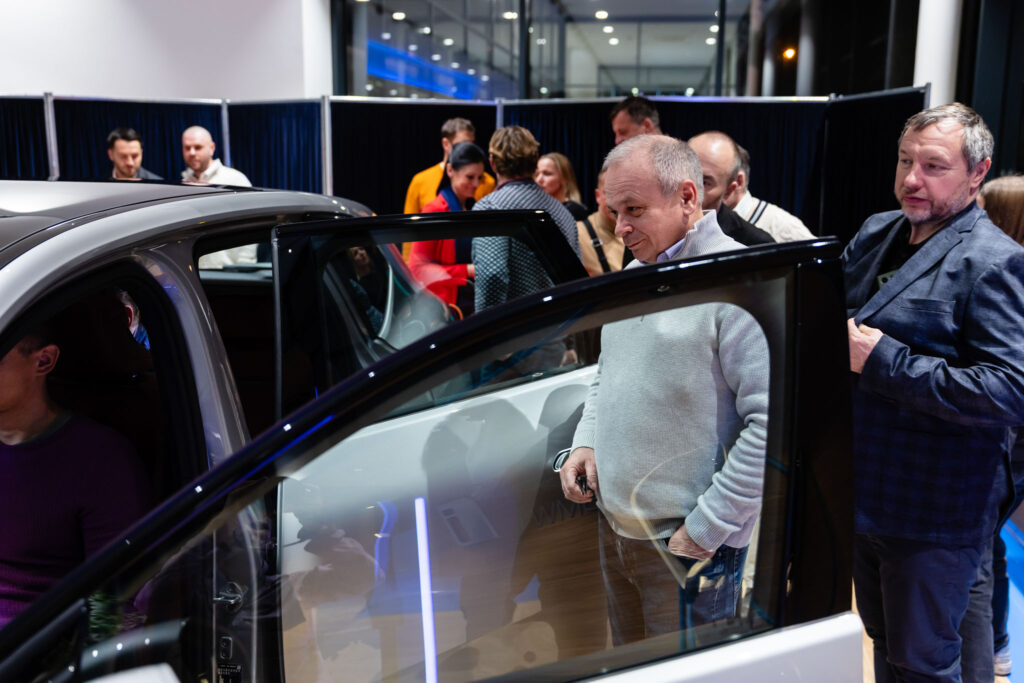 Closed room iX3 | 2025 | Praha