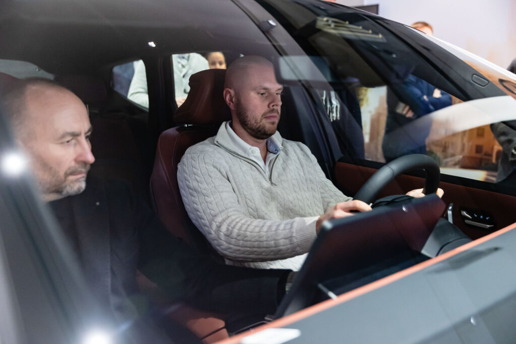 Closed room iX3 | 2025 | Praha