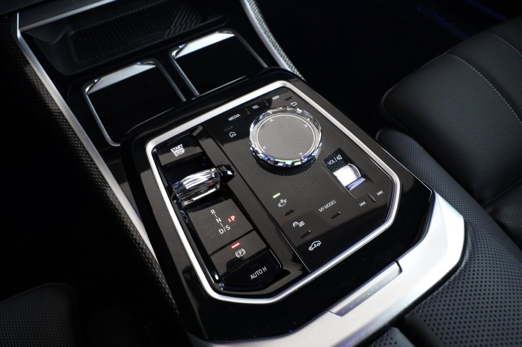 BMW 740d xDrive Sedan