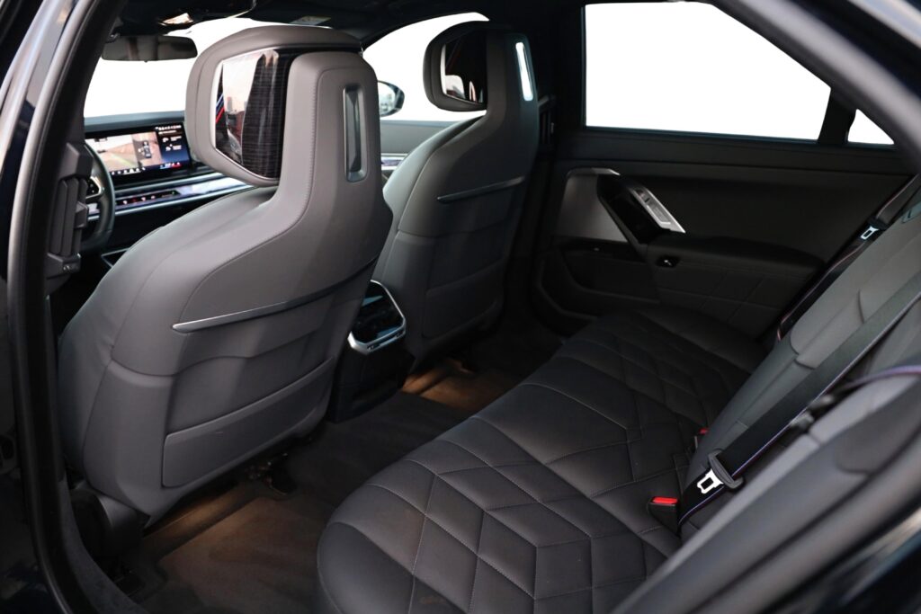 BMW 740d xDrive Sedan