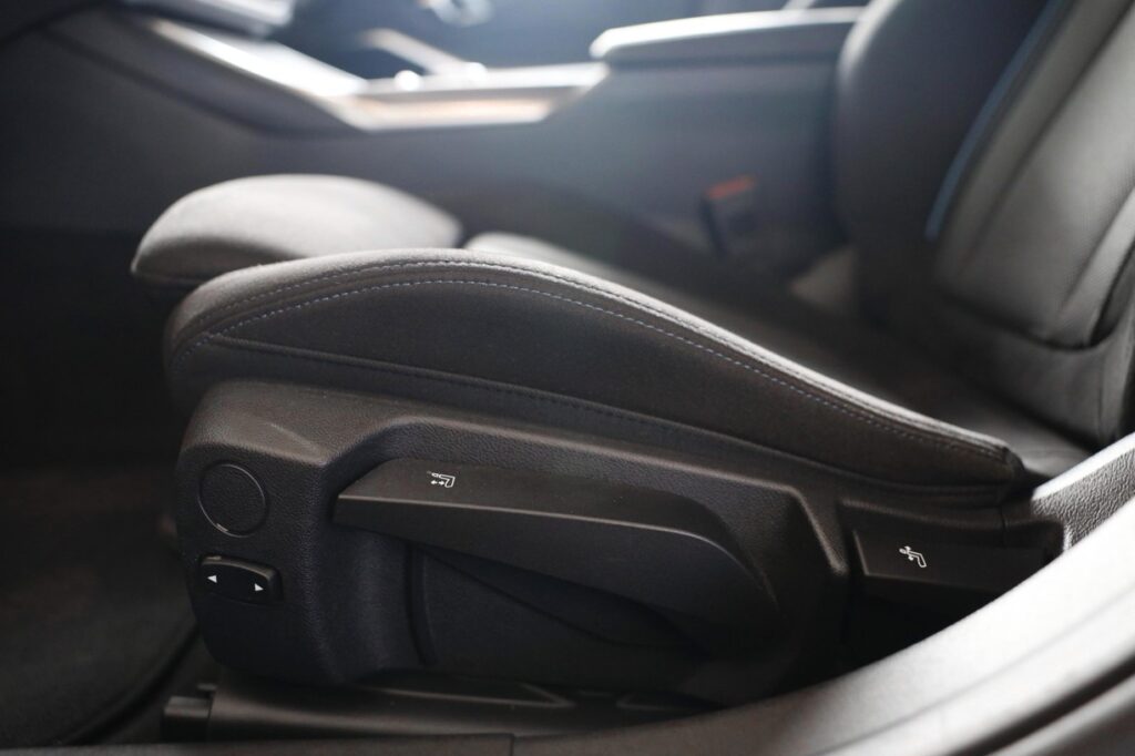 BMW 330i xDrive Touring