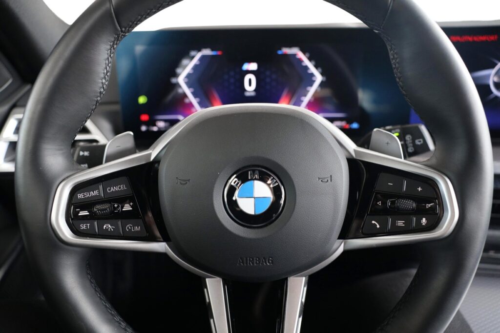 BMW 330i xDrive Touring