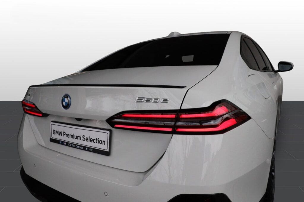 BMW 550e xDrive