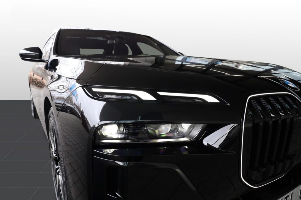 BMW 740d xDrive Sedan