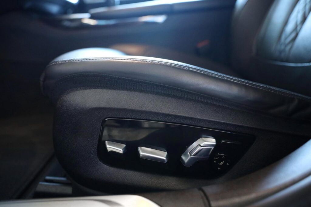 BMW 750Li xDrive Sedan