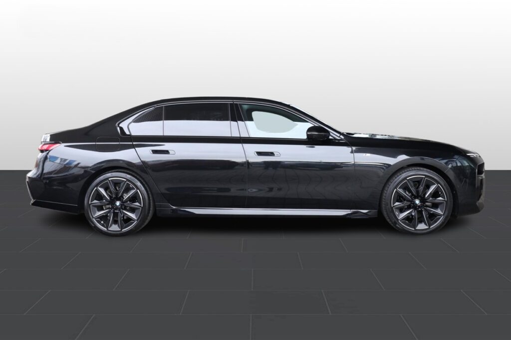 BMW 740d xDrive Sedan