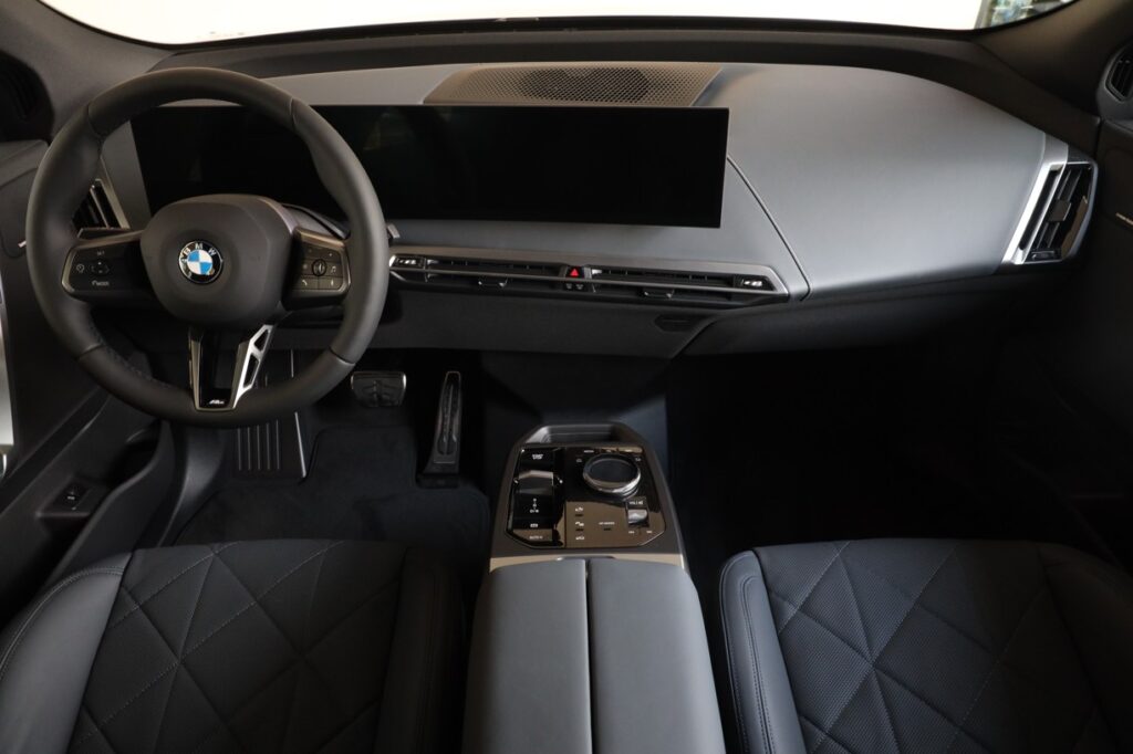 BMW iX xDrive45