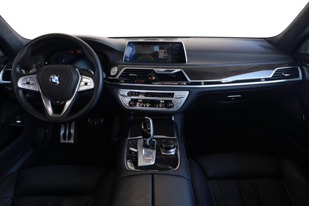 BMW 750Li xDrive Sedan