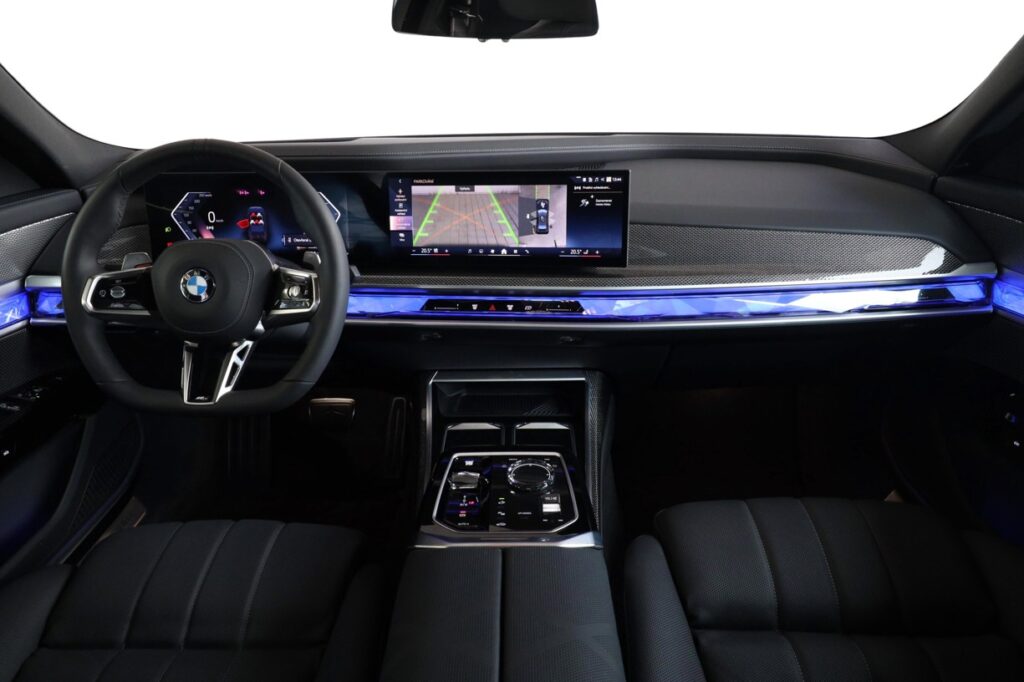 BMW 740d xDrive Sedan