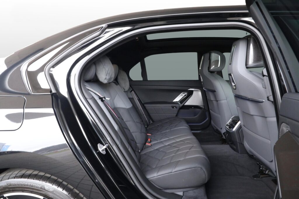 BMW 740d xDrive Sedan