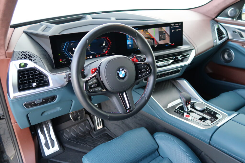 BMW XM
