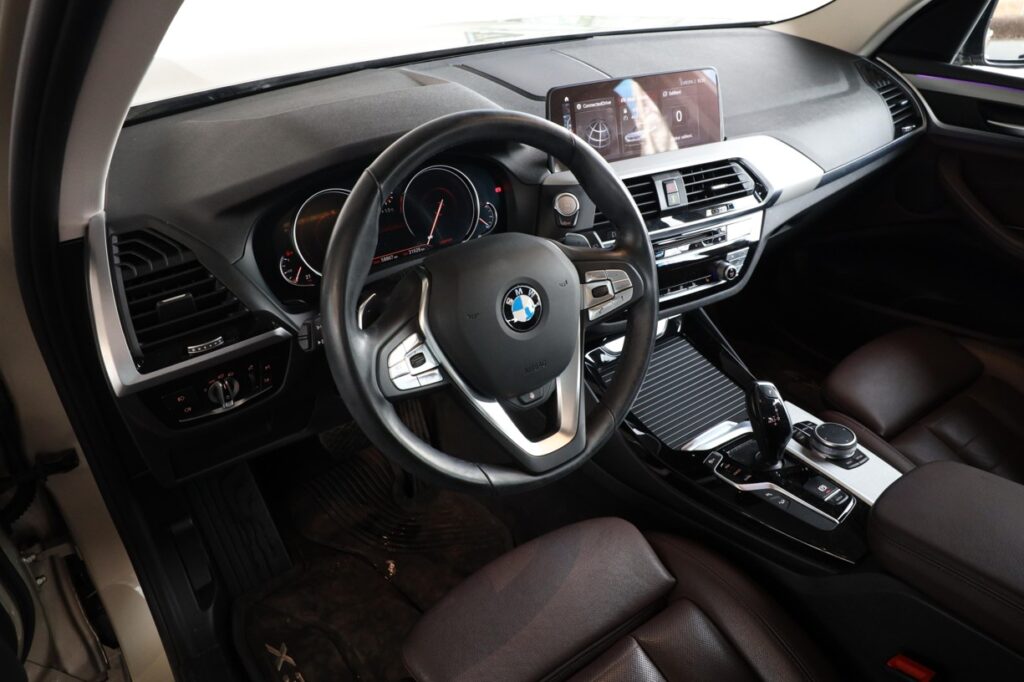 BMW X3 xDrive30i
