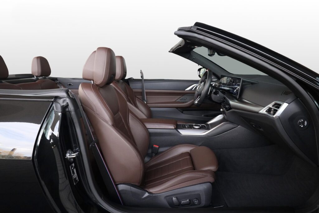 BMW M440i xDrive Convertible