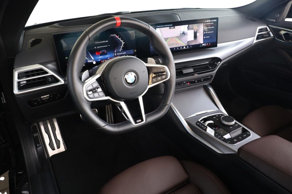 BMW M440i xDrive Convertible