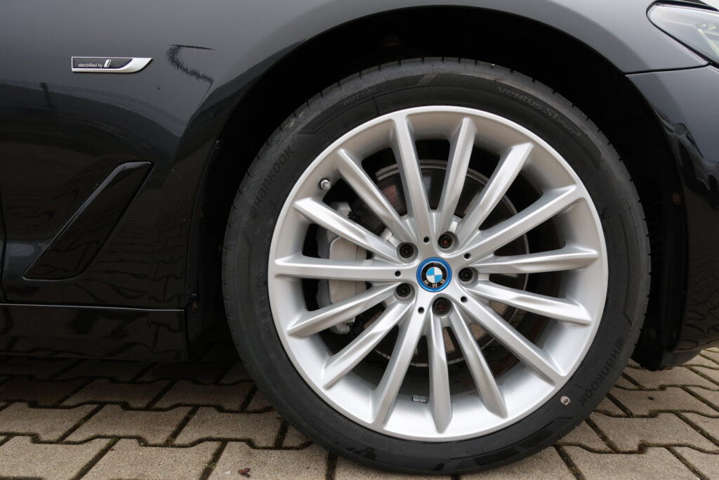 BMW 530e xDrive Sedan