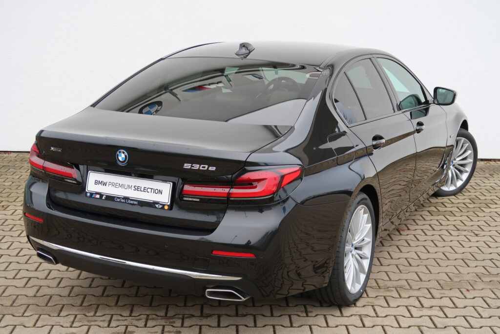 BMW 530e xDrive Sedan