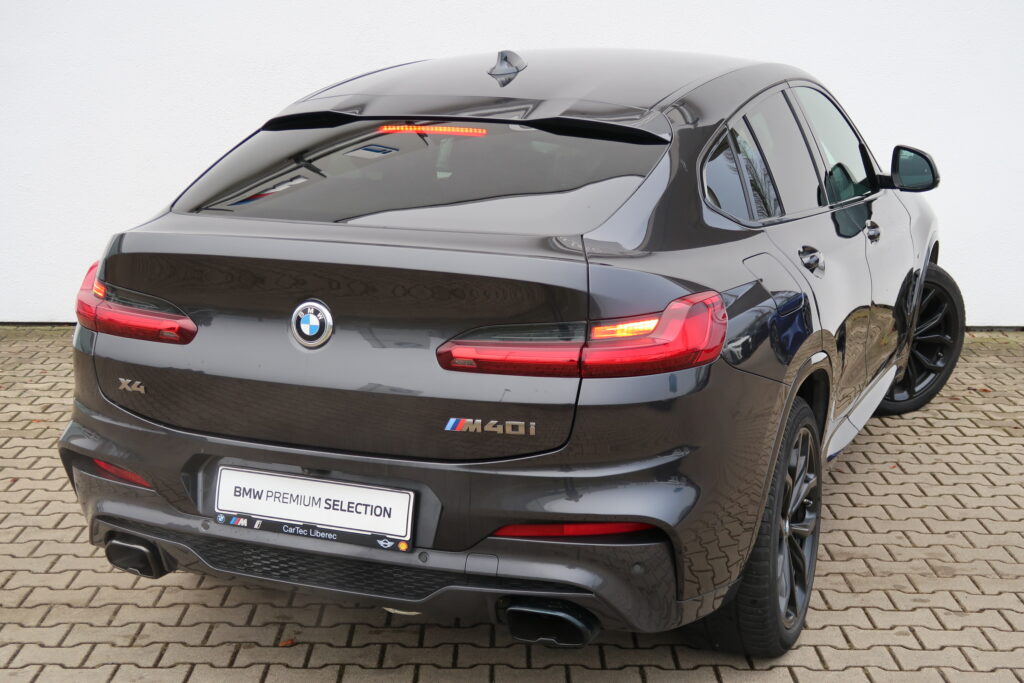 BMW X4 M40i