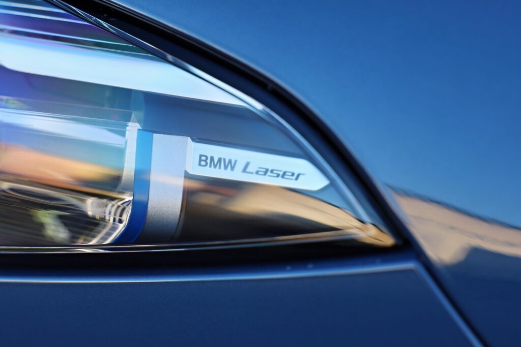 BMW M850i xDrive Coupe