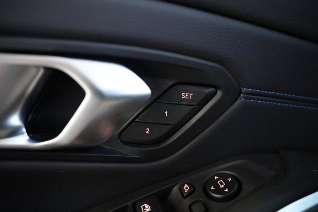 BMW 330e xDrive Touring