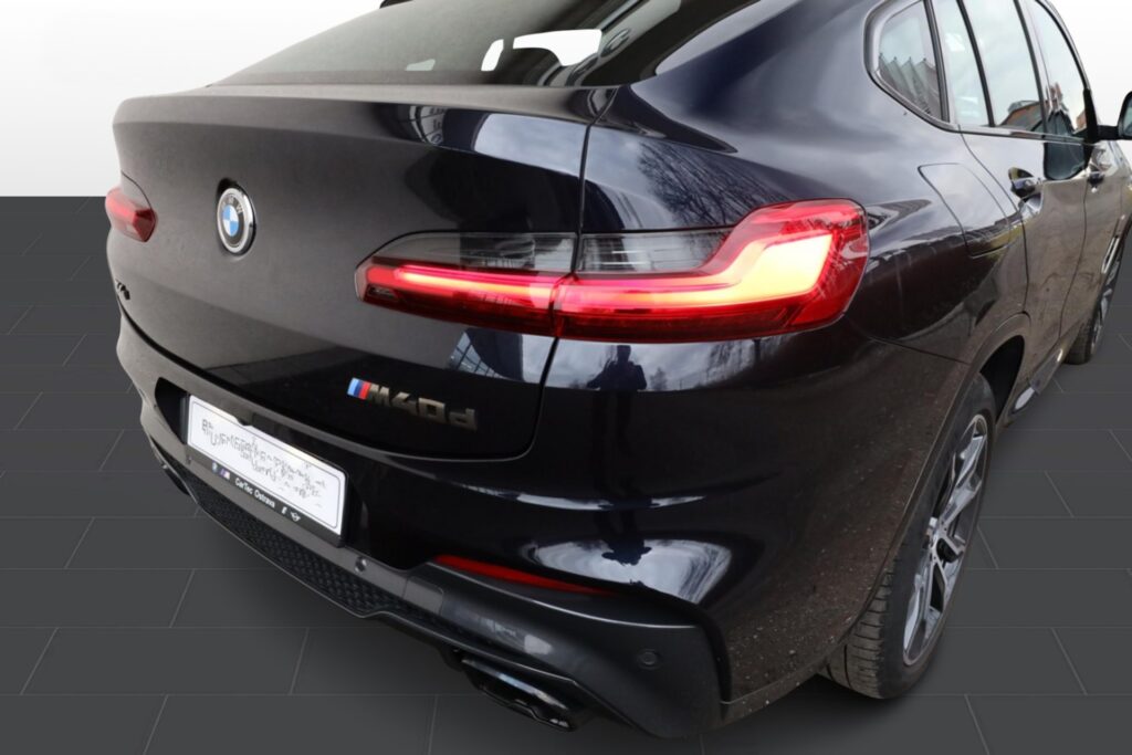 BMW X4 M40d