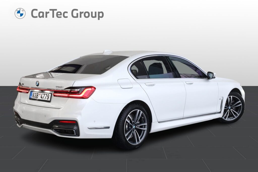 BMW 750i xDrive
