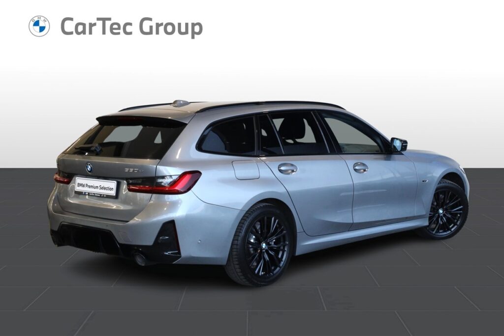 BMW 330e xDrive Touring
