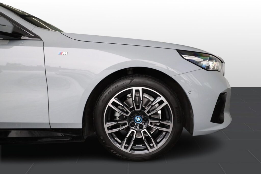 BMW 530e xDrive Touring